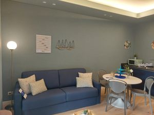 23972867-Ferienwohnung-4-Genua-300x225-3