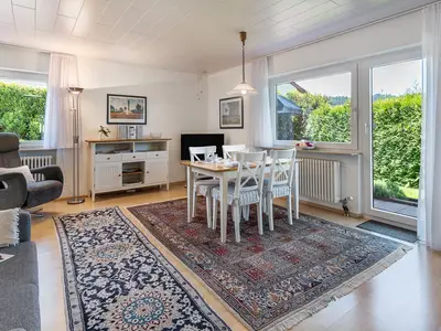 Photo, INSIDE, OUTSIDE