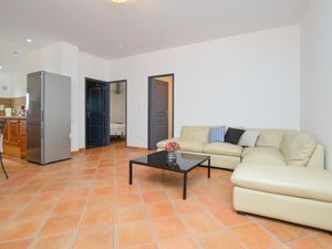 23761279-Ferienwohnung-4-Ghisonaccia-300x225-3