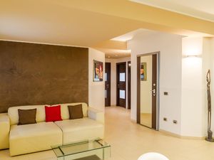 22921189-Ferienwohnung-4-Giardini Naxos-300x225-3