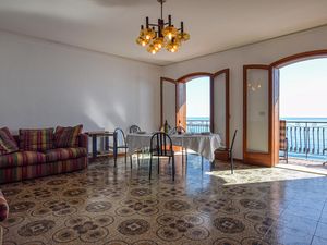 23758363-Ferienwohnung-6-Giardini Naxos-300x225-1