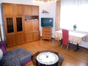 294844-Ferienwohnung-4-Gifhorn-300x225-2