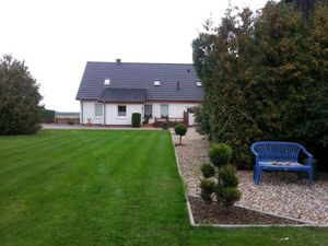 23776831-Ferienwohnung-5-Gingst-300x225-0