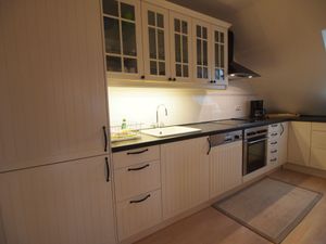 22427819-Ferienwohnung-4-Gingst-300x225-3