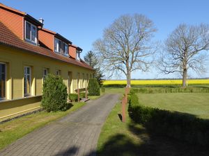 21730475-Ferienwohnung-4-Gingst-300x225-1