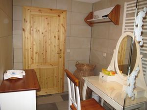 23878053-Ferienwohnung-4-Gingst-300x225-1