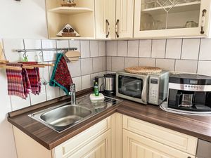 23859713-Ferienwohnung-2-Gingst-300x225-2