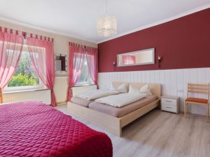 22252453-Ferienwohnung-3-Gingst-300x225-3