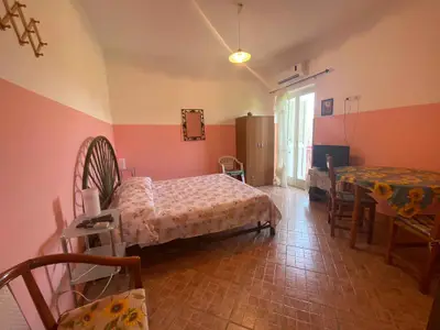 Ferienwohnung für 2 Personen (25 m²) in Gioiosa Marea 1/10