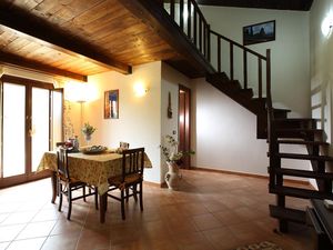 22450247-Ferienwohnung-3-Giungano-300x225-2