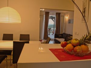 23933498-Ferienwohnung-8-Gizdavac-300x225-4