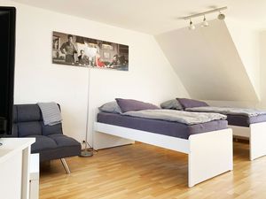 23433215-Ferienwohnung-2-Glauchau-300x225-1