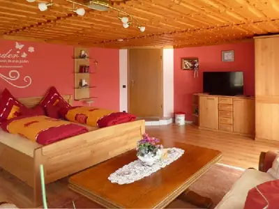 simon-landhaus-gleis