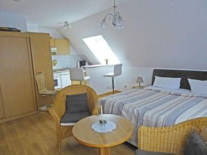 22427579-Ferienwohnung-2-Glowe-300x225-1