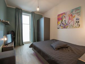 23675506-Ferienwohnung-6-Glowe-300x225-5