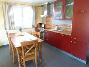 23875279-Ferienwohnung-2-Glowe-300x225-4