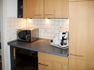 23847137-Ferienwohnung-4-Glowe-300x225-4