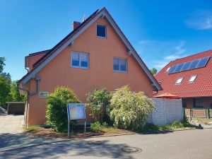 23956737-Ferienwohnung-4-Glowe-300x225-2