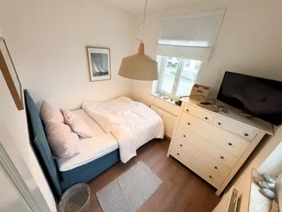 Schlafzimmer 1 mit Doppelbett