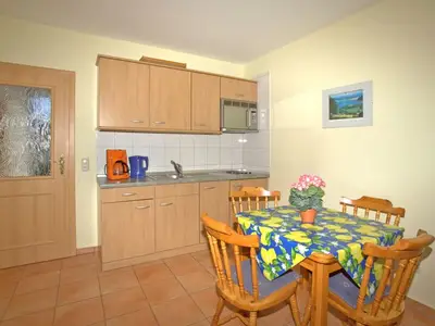 Ferienwohnung für 5 Personen (50 m²) in Glowe 7/8