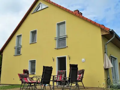 Ferienwohnung für 9 Personen (105 m²) in Glowe 1/10