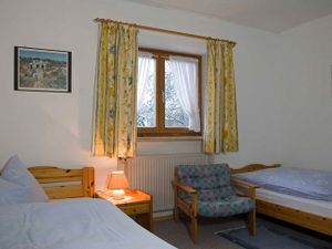 22368499-Ferienwohnung-4-Gmund-300x225-5