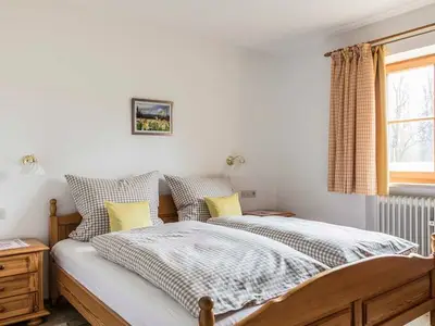 Ferienwohnung für 5 Personen (75 m²) in Gmund Am Tegernsee 8/9