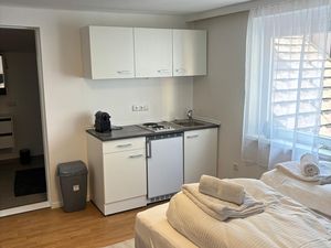 23992779-Ferienwohnung-2-Gmunden-300x225-1