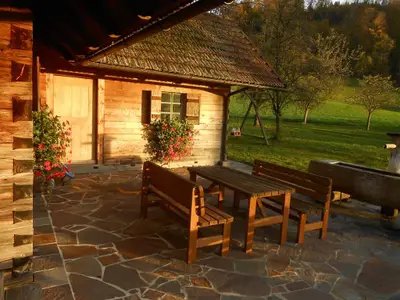 Platzl bei der Hütte