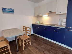 23498803-Ferienwohnung-4-Göhren (Rügen)-300x225-4