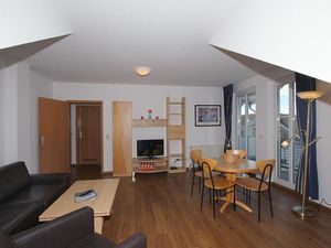 23069353-Ferienwohnung-4-Göhren (Rügen)-300x225-4