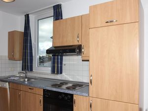 23067807-Ferienwohnung-4-Göhren (Rügen)-300x225-5