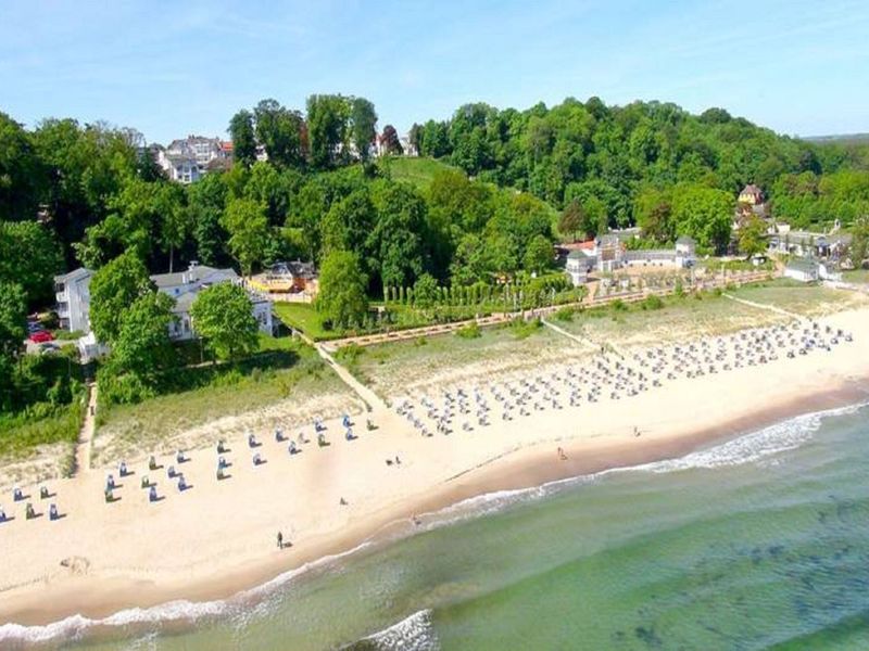 23070137-Ferienwohnung-2-Göhren (Rügen)-800x600-1