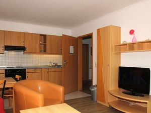 23071219-Ferienwohnung-6-Göhren (Rügen)-300x225-3