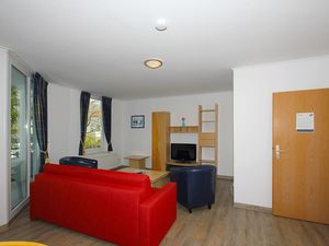 23071035-Ferienwohnung-6-Göhren (Rügen)-300x225-2