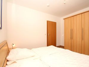 23066721-Ferienwohnung-4-Göhren (Rügen)-300x225-5