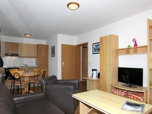 23957133-Ferienwohnung-4-Göhren (Rügen)-300x225-2