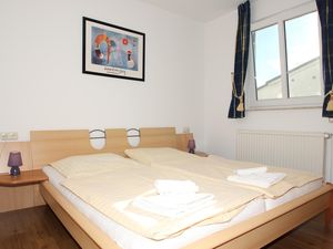 23957133-Ferienwohnung-4-Göhren (Rügen)-300x225-5