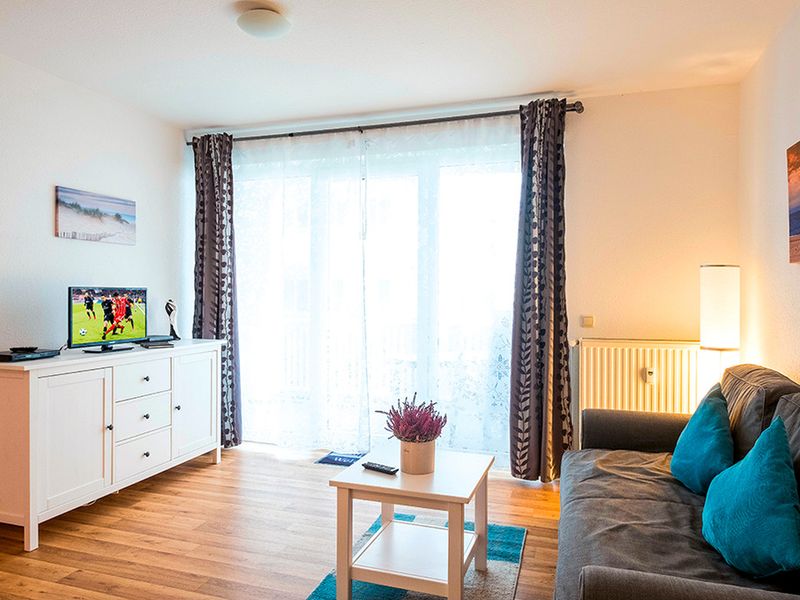 23939208-Ferienwohnung-4-Göhren (Rügen)-800x600-1