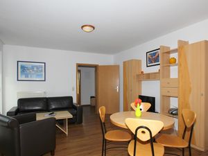 23957130-Ferienwohnung-4-Göhren (Rügen)-300x225-3