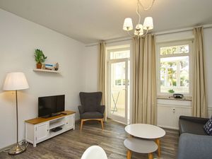 23956800-Ferienwohnung-4-Göhren (Rügen)-300x225-4