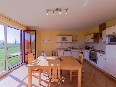 Ferienwohnung Storchenruh  Küche mit Essbereich