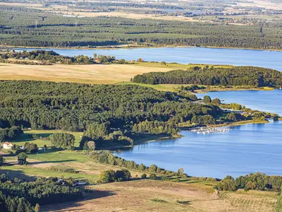 Ferienwohnung Storchenrast Göhren-Lebbin - Drohnenaufnahme vom Fleesensee