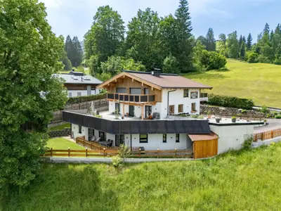 Haus_Huettenberger_Astbergweg_7_Going_06_2025_Haus