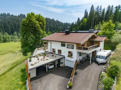 Haus_Huettenberger_Astbergweg_7_Going_06_2025_Haus