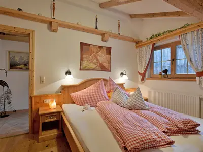 Appartement-Bichlers-Brennhauesl-Going-Kirchplatz-
