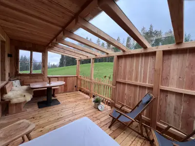 C9E4F143-CFAF-450B-94EE-A98472378A2F