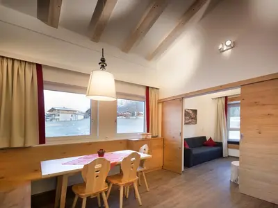 Essbereich und Wohnschlafbereich Heidelbeere_76623