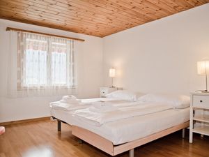 23107469-Ferienwohnung-4-Goldswil b. Interlaken-300x225-0