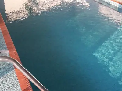 Das erfrischende Schwimmbad